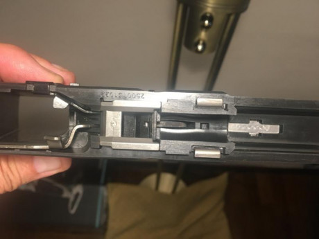 Vendo PISTOLA GLOCK 17 Gen3 Cal. 9x19 
La compre para hacer el curso de IPSC pero no le pille el gusto 130