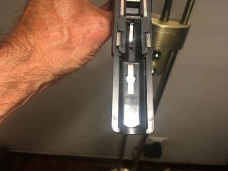  Vendo PISTOLA GLOCK 17 Gen3 Cal. 9x19 
La compre para hacer el curso de IPSC pero no le pille el gusto 140
