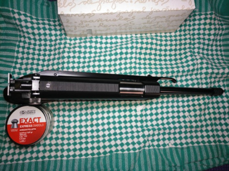 Hola, 
vendo pistola FWB 65,  esta en muy buenas condiciones,  con mínimos signos de uso, (como nueva 30