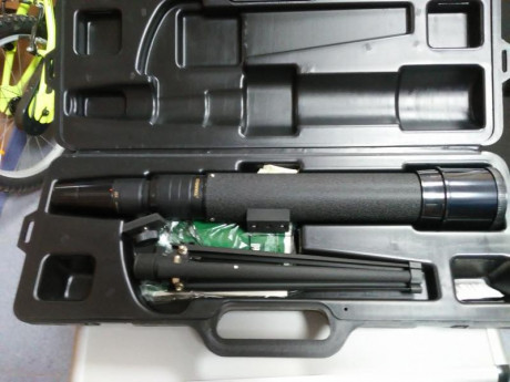 Un amigo vende Beretta 92 fs 9mm parabelum con carro de 22lr. Único dueño y no habrá gastado más de dos 01