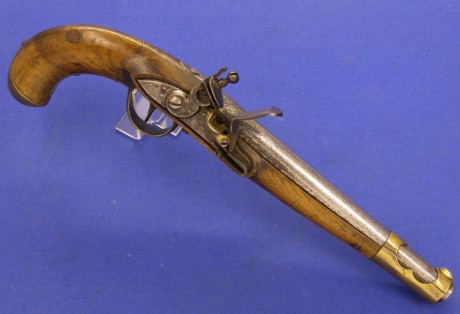 Voy a colocar unas fotos de un arma larga alemana de llave de mecha del siglo XVI. 20