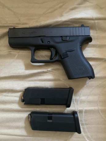 Pues eso pongo a la venta mi glock 42, con apenas dos años y comprada nueva. Está guiada en A. 
Precio: 01