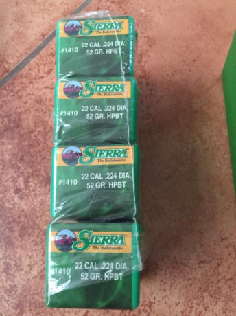 Por venta del arma vendo los siguientes accesorios de recarga.

Precio de todo el lote 195€ portes incluidos.

No 30