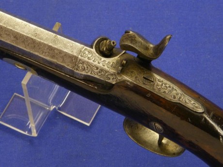 Voy a colocar unas fotos de un arma larga alemana de llave de mecha del siglo XVI. 62