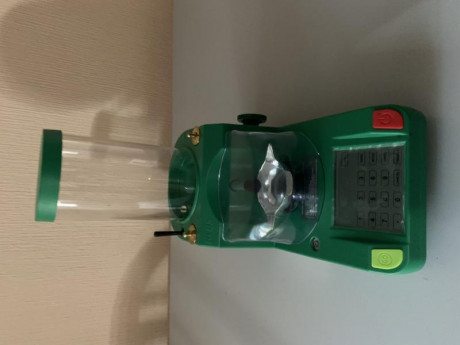 Perfecto estado,la precision es espectacular,se entrega con su caja original y tiene garantia hasta enero 02