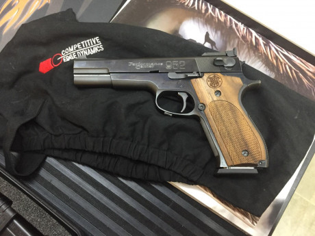 Hola,

 Busco Accesorios y recambios, cargador Smith and Wesson 952 Performance Center 

Saludos,
DTac 00