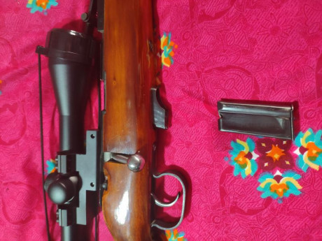 Vendo carabina de Cerrojo del calibre 22 marca TOZ, 17-01
Está muy bien conservada y con poco uso. Incluye 00