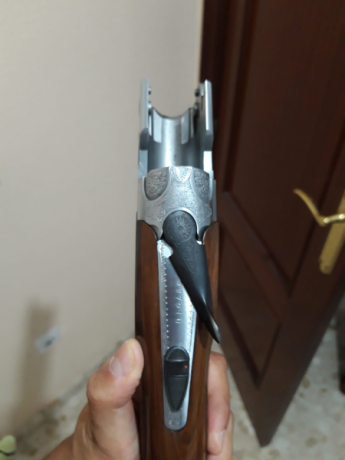 Buenas, 
Pongo a la venta escopeta Beretta 687 Silver Pigeon Modelo Sporting de 71 cm de cañón, calibre 12