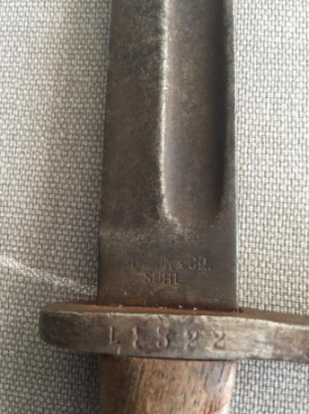 Buenos días vendo varias ballonetas para mauser españoles.

Bayoneta procedente de la guerra civil, marcaje 00