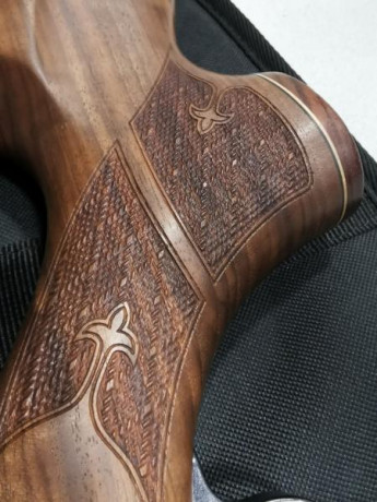 Preciosa y flamante AIR ARMS S500 4,5 versión nogal, funda gamo de regalo. Precio envío incluido por agencia 21