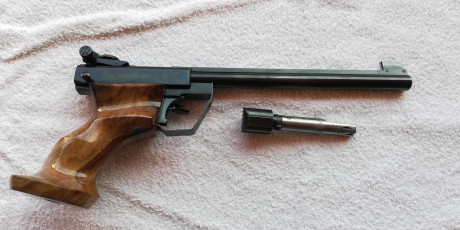 Un amigo ya mayor que está fastidiado vende sus armas y me ha pedido que le eche una mano.

 Estas són 10