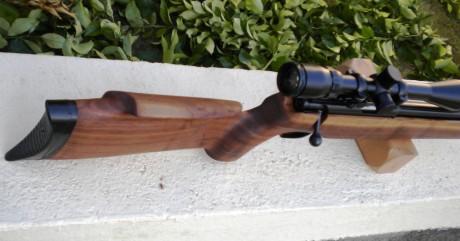 Estoy restaurando una carabina. Aqui os queda el primer pavon q le doy a un arma. Es una Walther del 22lr 140