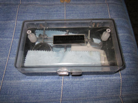 Hola.
Pongo a la venta, unas gafas para tiro de la marca Knoblok
han sido usadas, pero están en muy buen 00