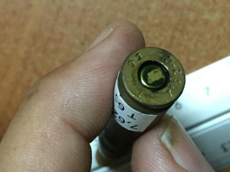 Hola buenos días una de mis vainas de 7,62 tiene un marcaje muy diferente a las demás me gustaría saber 80