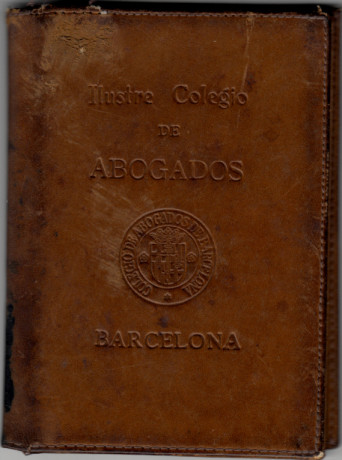  EN RECUERDO Y HOMENAJE A LOS QUE YA NO ESTÁN. 

Si pones en  GOOGLE    PASAPORTES EN LA MEMORIA   da 100