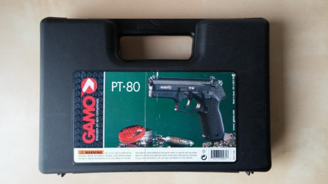 Vendo pistola de balines Gamo PT-80.  Como nueva, con muy poco uso.  Incluye maletín para el transporte, 02