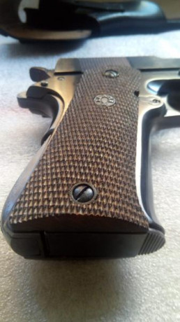 Llama modelo Especial, guiada como 38 Super Auto/ 9mm Largo.
Dispara sin problema alguno los dos calibres. 02