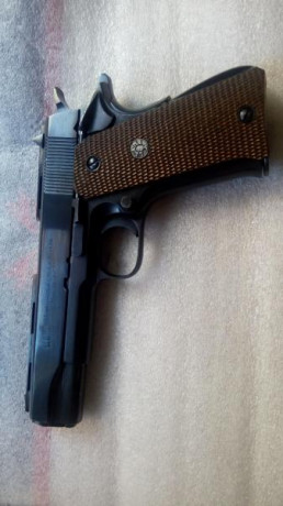 Llama modelo Especial, guiada como 38 Super Auto/ 9mm Largo.
Dispara sin problema alguno los dos calibres. 11