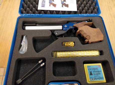 Vendo pistola Match Guns MG1E en buen estado.La culata es de la talla L.
El precio 600 euros, envio incluido. 02