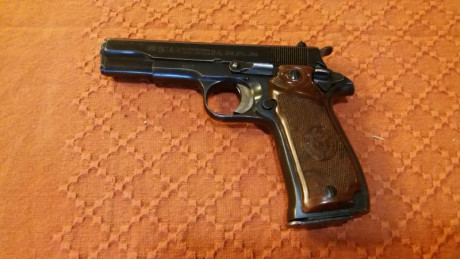 Hola. Vendo esta preciosa joya española.
Con caja original y dos cargadores.
Guiada en F

Admito a cambio 00