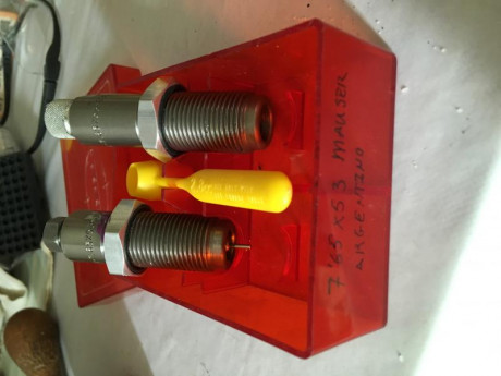 Hola vendo dies LEE del calibre 7.62x 54 Mauser argentino
Están en muy buen estado poco uso
Precio 35€

REBAJADOS 01