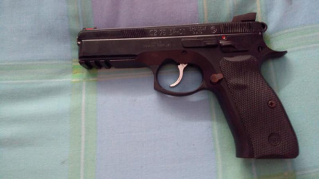 Buenas tardes.
Pongo a la venta una Shadow 1 con un cargador.
Esta guiada en F y se encuentra en Almería 02
