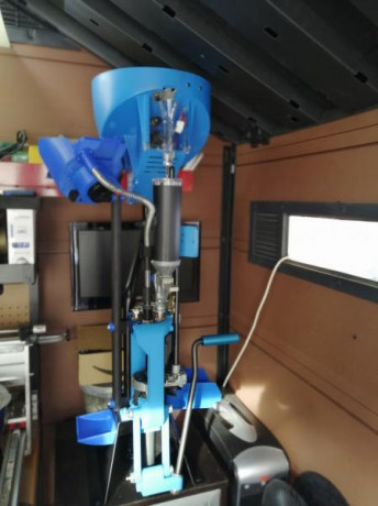 Otra Dillon xl 650 impecable. Bloque de dies aluminio azul, alimentador de vainas regulable (el nuevo 01