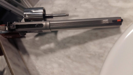 Pongo a la venta mi Revolver Smit Welsonn modelo 686 calibre 38-357 cromado, doy tres modelos de cachas, 20