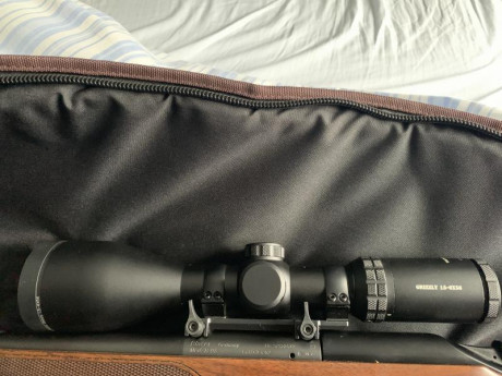 Pues me acaban de regalar otro visor y este que esta montado en un 9,3x62  es de tubo de 30 mm y retícula 02