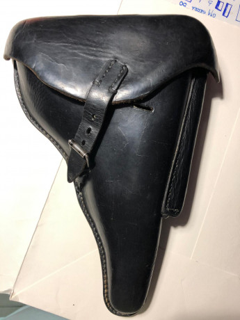 La funda es muy bonito sobre todo su marcajes.
La corea interna falta , quizás por comunidad el militar 00