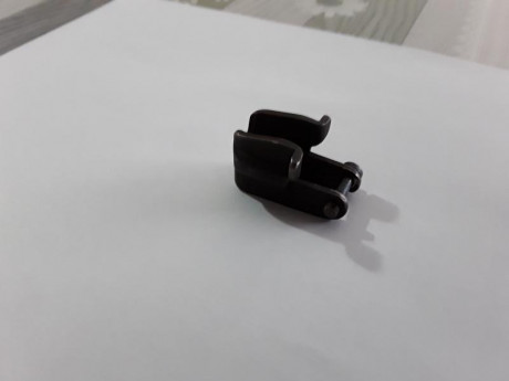  20190923_185306.jpg  20190923_185319(0).jpg  20190923_185337.jpg 
Cubre punto con su tornillo para vz24 02