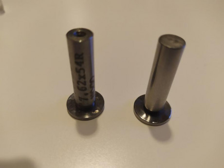 Juego de galgas go y nogo para comprobar el headspace en los rifles Mosin Nagant. 
Por 29 € con portes 00