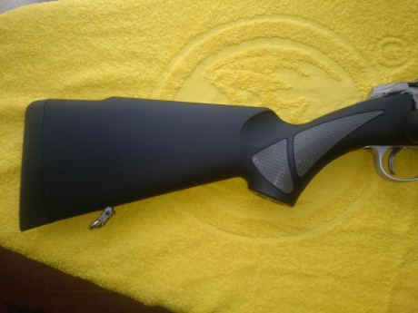 SE VENDE  rifle SAKO 85 FINNLIGHT 7 RM  NUEVO SIN ESTRENAR guiado marzo 2019 con su garantia 
sin pelo, 22