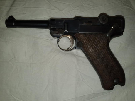 VENDO PISTOLA P08 DEL 1913 EN PERFECTO ESTADO, CON LA NUMERACION DE TODAS LAS PIEZAS COINCIDENTES MENOS 01