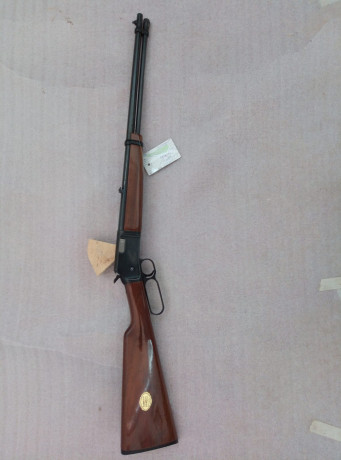 Se vende carabina  miroku en muy buen estado con palanca.  Precio 250 euros. Llamar al 650728783 00