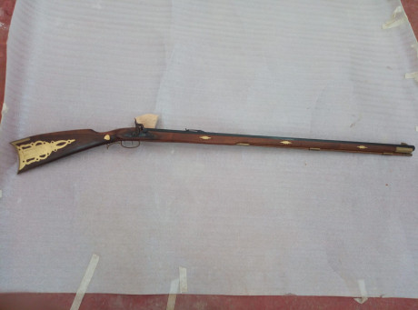 Se vende rifle avancarga ardesa Pensilvania . Precio 300 euros. Llamar al 650728783 00