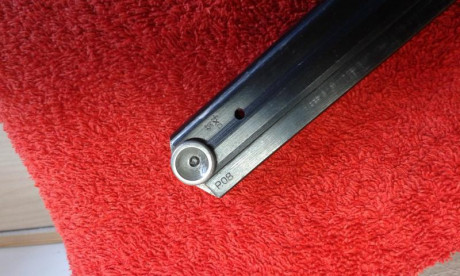 Hola a todos, se venden dos cargadores de luger mas un gatillo tambien de luger mas una cantonera de culata 12