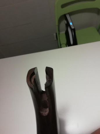 Vendo culata de madera nueva para el Bar II
No se si vale para otros modelos, para el Long track NO. 
Precio 00