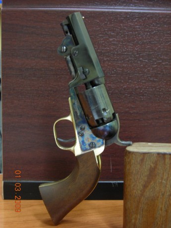 Hola a todos.....
Me acabo de enamorar....
Alguien me puede contar algo de esta preciosidad?....pros....contras.... 42