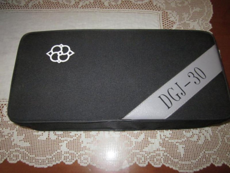 Hola.
Pongo a la venta, este visor DGJ 30 muy conocido por sus prestaciones, muy buena nitidez
con un 00