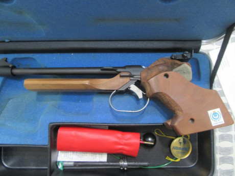 Vendo Pistola Hammerli 150 - soy su segundo dueño ya que el primer no pudo usarla, yo la use lo que va 10