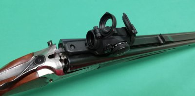 un amigo vende un rifle express Merkel 140 calibre 9,3x74r expulsor lleva un aimpoint  micro h2 balea 01