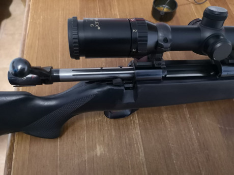Vendo rifle Weatherby Vanguard del calibre 30.06 con visor Pentax 1.5-6 x 50 , este modelo mota la acción 02