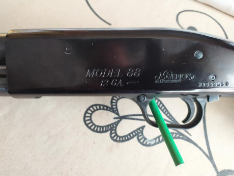 VendIDA!!!! escopeta en buen Estado estético y mecánico. 
Marca MAVERICK 88 ( fabricada por Mossberg). 01
