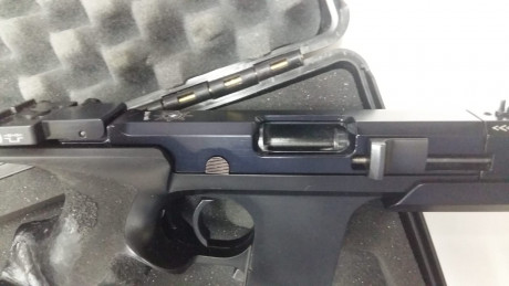 POR ABANDONAR LA LICENCIA VENDO PISTOLA DE CONCURSO LICENCIA F MARCA HAMMERLI SP20 CALIBRE 22.
LA HE USADO 00