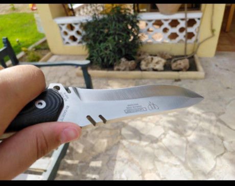 Cambio cuchillo Cudeman Boina Verde Cadete,en perfecto estado,muy poco uso,con caja y funda de cuero.
Cambio 01