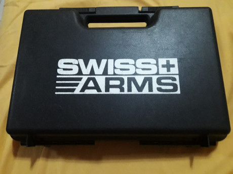 Pistola en perfecto estado de todo menos la cacha que está tocada para ajustar a mi mano.
Poco se puede 11