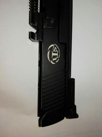 Hola, vendo este kit que tiene unos 5 años y habrá disparado unos 1000 cartuchos, suelo usar una STI Trojan 41