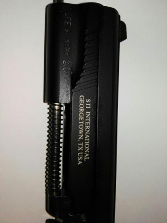 Hola, vendo este kit que tiene unos 5 años y habrá disparado unos 1000 cartuchos, suelo usar una STI Trojan 40