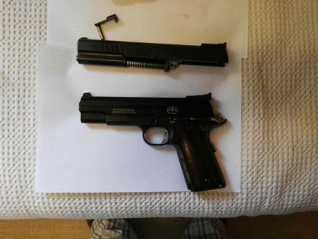 Hola, vendo este kit que tiene unos 5 años y habrá disparado unos 1000 cartuchos, suelo usar una STI Trojan 61